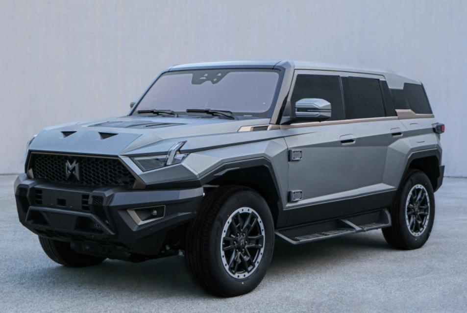 猛士917计划将在8月25日成都车展上市，新车定位大型SUV，预售价70-160