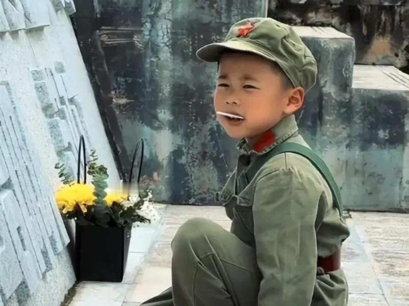 网络上疯传的视频你信吗？
6岁儿童王鹏凯是老山烈士王仁先转世吗？

视频里看不出