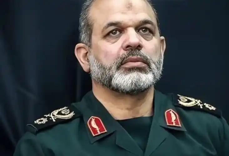 这回，中东又一次天翻地覆。2月28日深夜，伊朗最高层遭遇“斩首”，外部还在震惊，