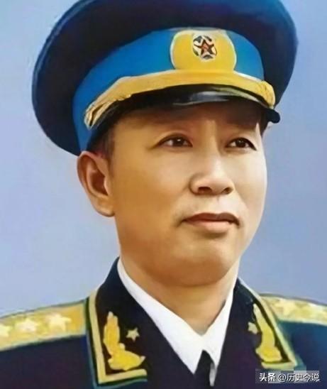 雷霆战将亦温厚：刘亚楼为何让众将含泪送别？
 
阅读此文前，诚邀您点击一下“关注