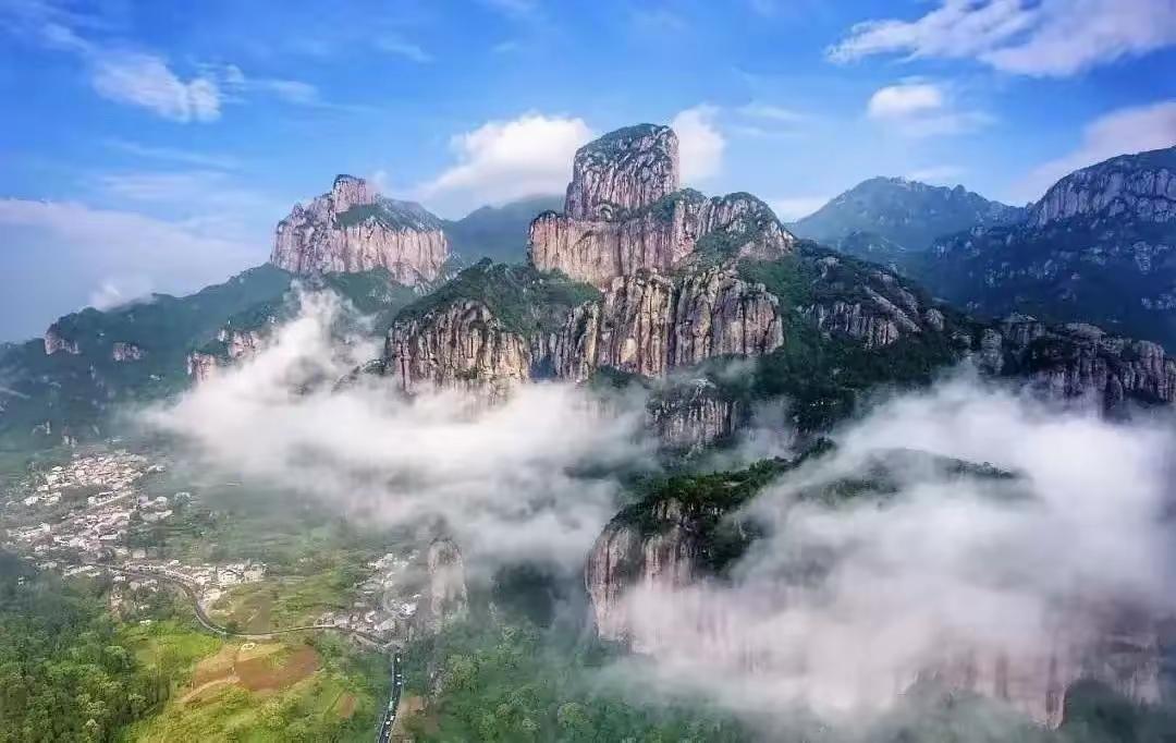 浙江省乐清文旅重磅福利来袭：凭温州机场登机牌，免费畅游雁荡山至年底
 
为深化文