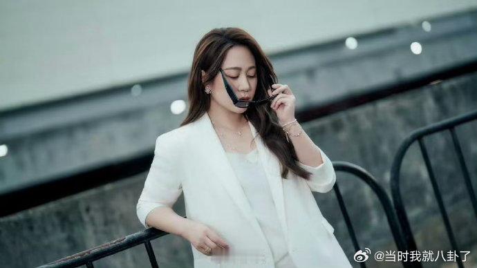 马丽杨迪组合名迪丽热巴马丽给和杨迪组合名字起为“迪丽热巴” 杨迪“胆子这么大”你