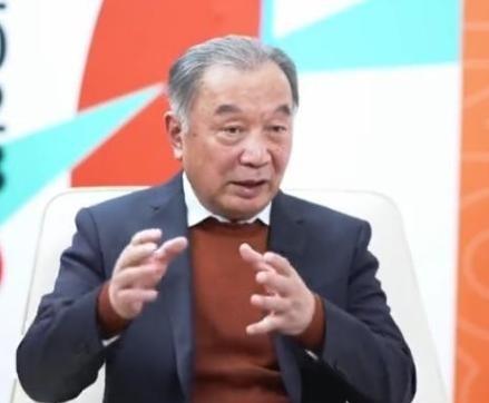 著名教授 温铁军 曾大胆发言：乡村小学，几乎都倒闭完了，名义上是县城教育质量好，
