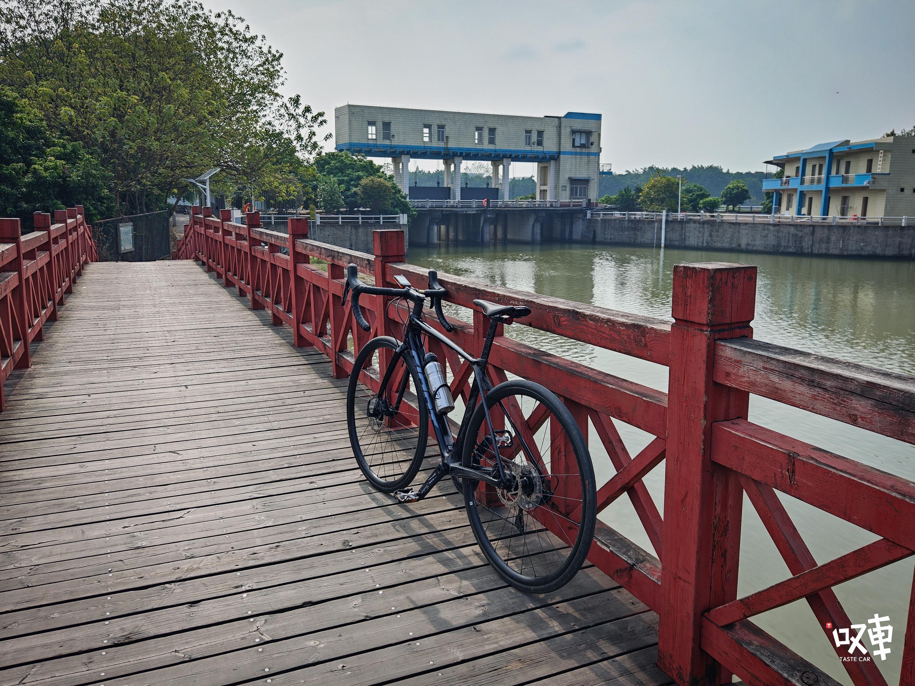 2026年的首日来了次环岛挑战，也算是验证一下传闻海珠可以沿着河边环岛是否真能实