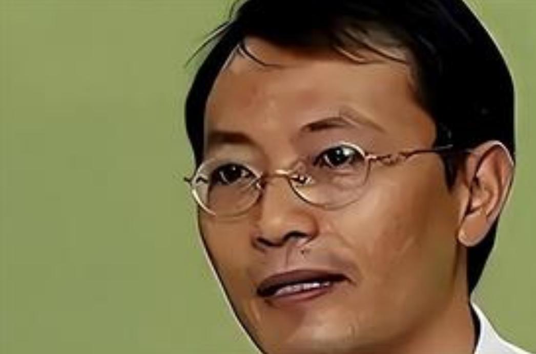 建议将中国分成7块，还愿替美国去死！很难想象这话是北大教授焦国标说的。作为高级知