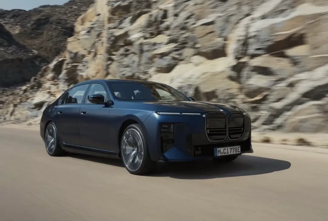 全新BMW 宝马7系中期改款提前泄漏 你觉得怎么样？