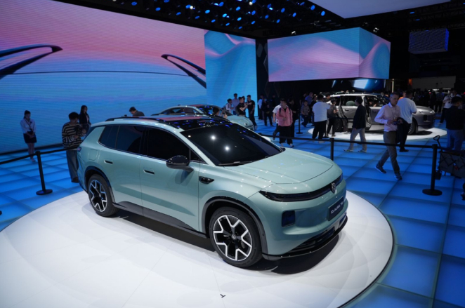 今年北京车展，大众ID. AURA T6算是一台值得关注，也挺有意思的车。它不是