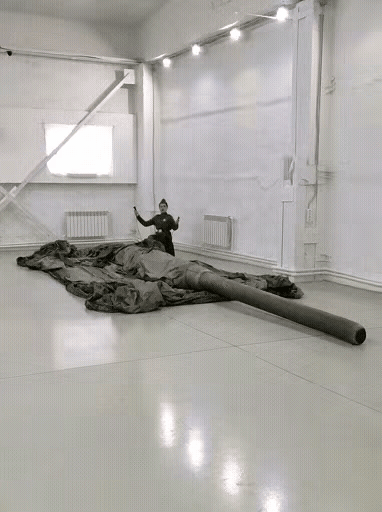 义乌根据国外客户的要求定制的充气大玩具，以前俄罗斯人喜欢玩这个，现在伊朗人也喜欢