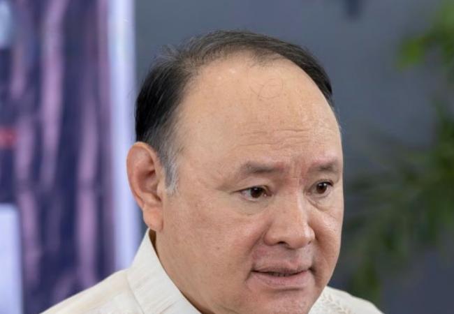 菲律宾很头疼，没招了。7月26日，中国解放军南部战区官宣，星期天解放军南部战区继
