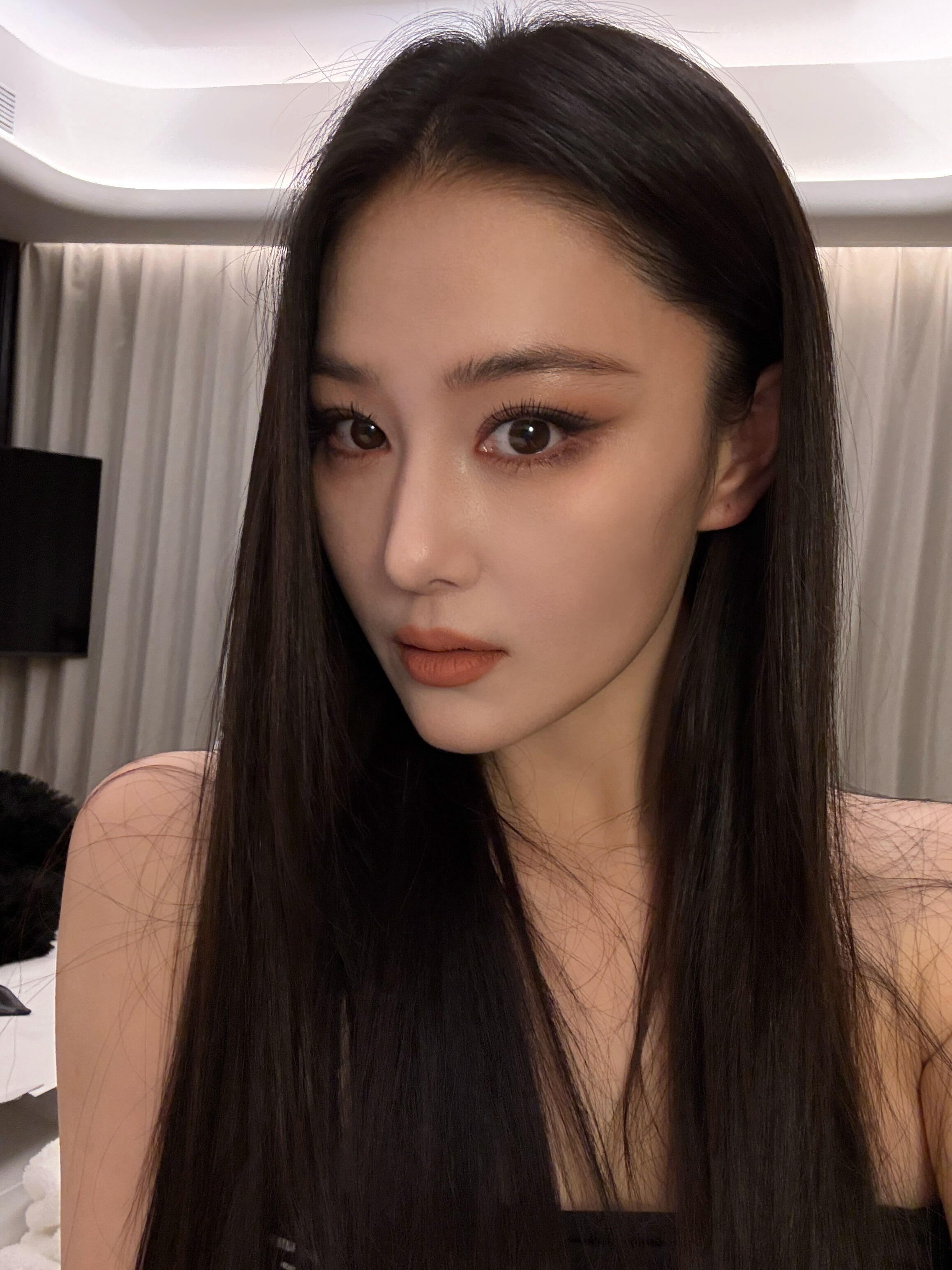 “感谢妈妈给我这张抗老的脸” ​​​
