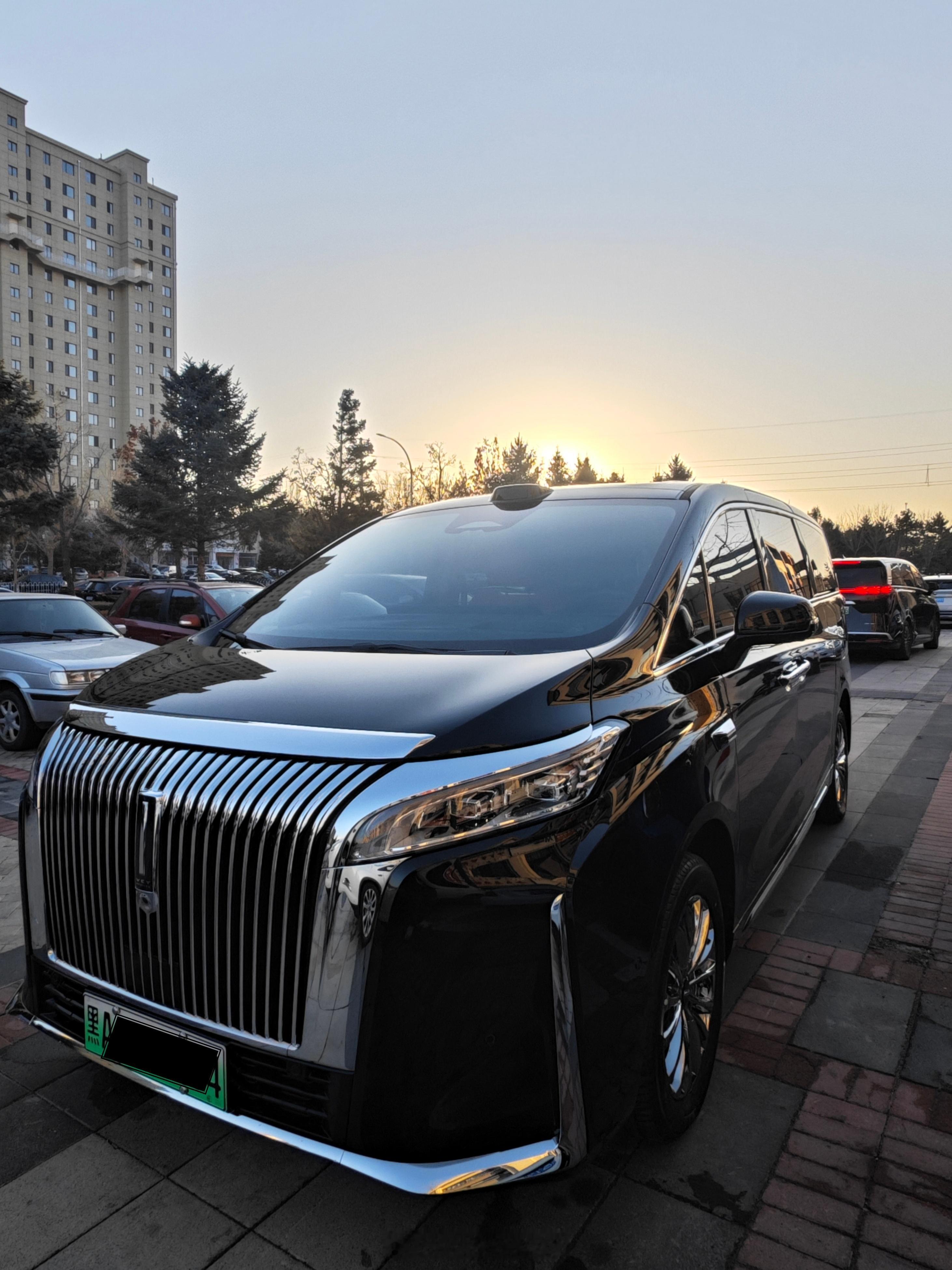 高山荣登10月国内MPV销量榜首，改款算是大获全胜，一下子抢走了很多D9和梦想家