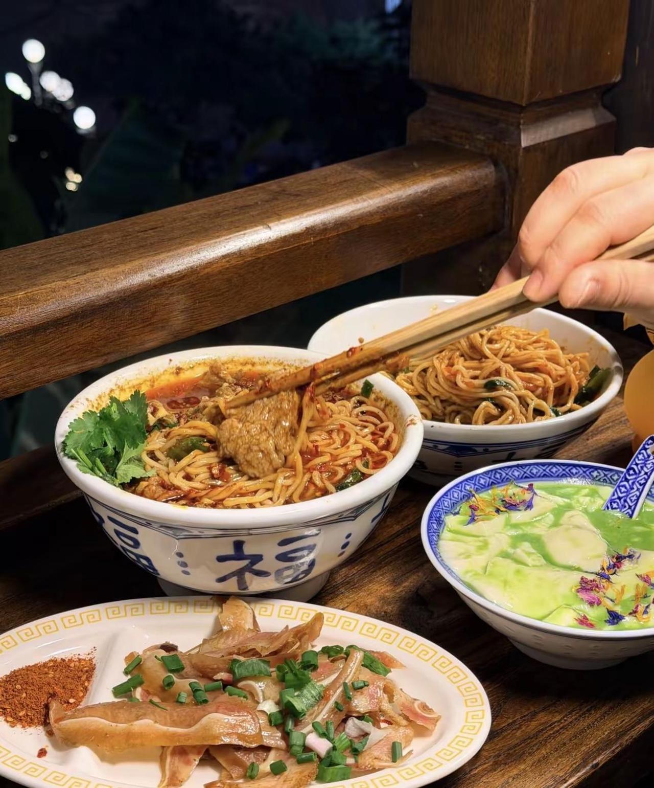 终于可以用上重庆专属bgm了这是重庆专属bgm吧 重庆dou知道