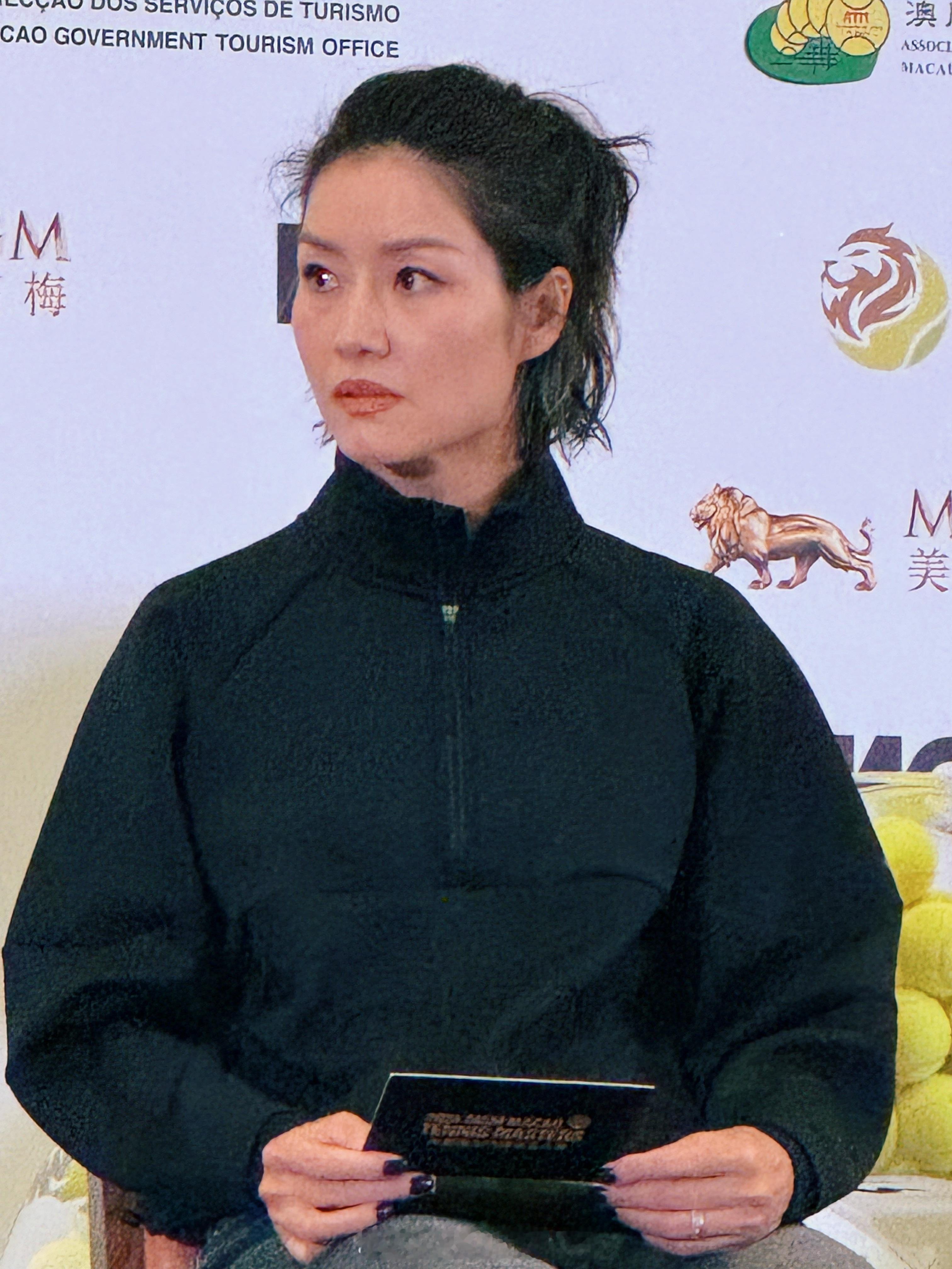 李娜在澳门网球名人赛新闻发布会  