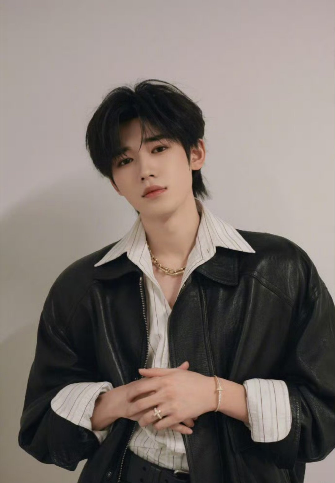 宋亚轩2025最受年轻人喜爱明星恭喜宋亚轩，未来也一直红火下去吧 