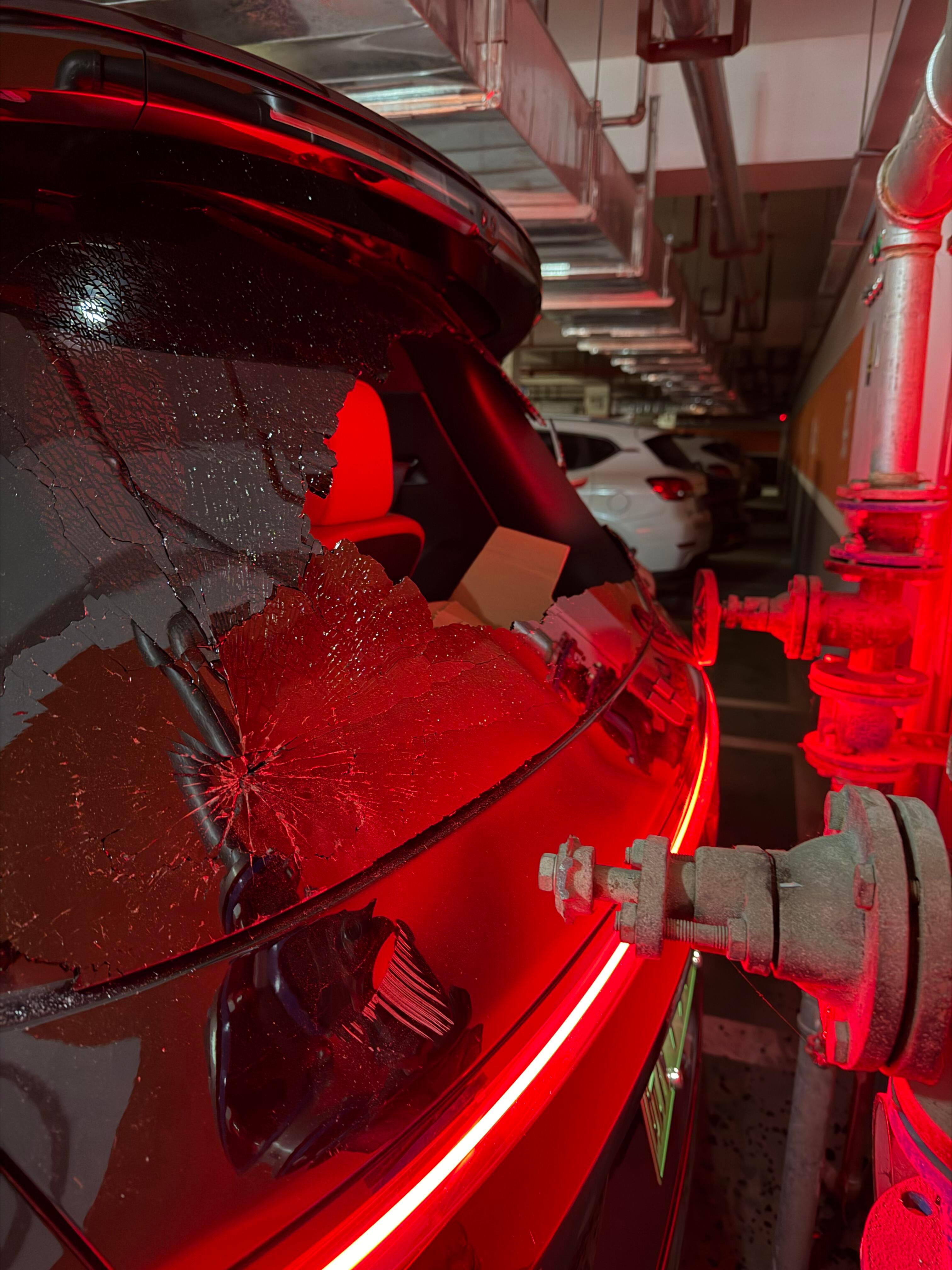 车主问，这能找物业索赔吗？ 