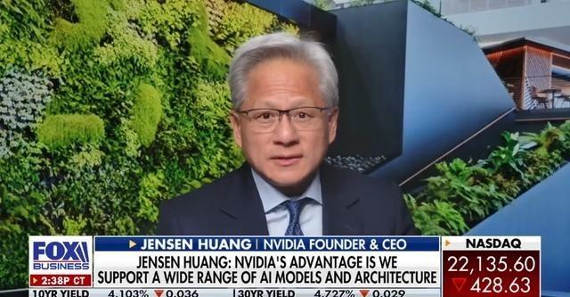 黄仁勋感叹对华芯片销售零零零。在节目中，黄仁勋表示，美国出台的出口限制导致英伟达