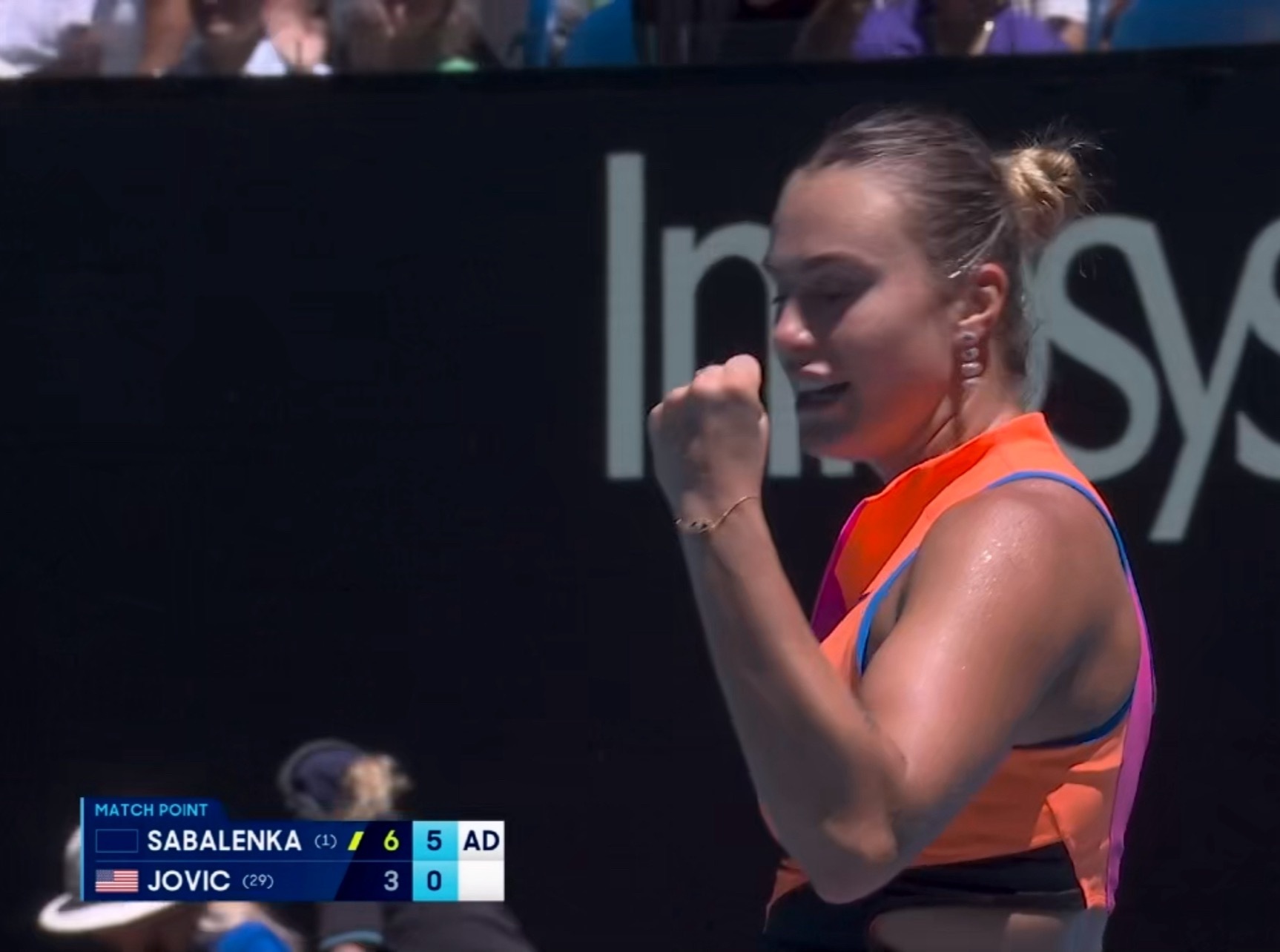 萨巴伦卡以6-3、6-0完胜约维奇，率先挺进澳网2026 半决赛。萨巴连过两位青