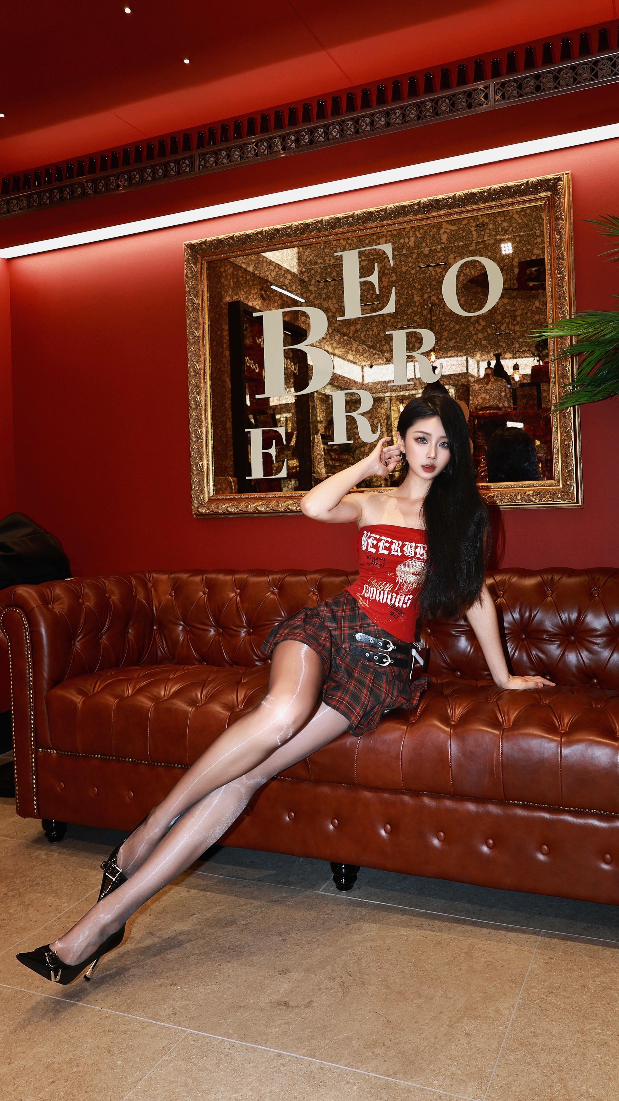 Beerbro也太好拍了～ 全深圳的辣妹都在这里！  今天在beebr...