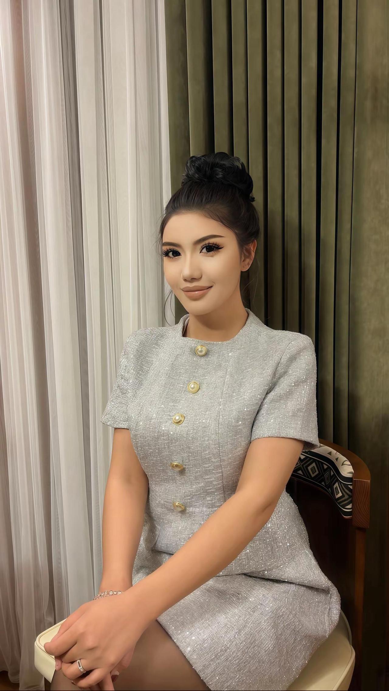 漂亮的女生互相欣赏 低级的猪精说三道四. 🩶