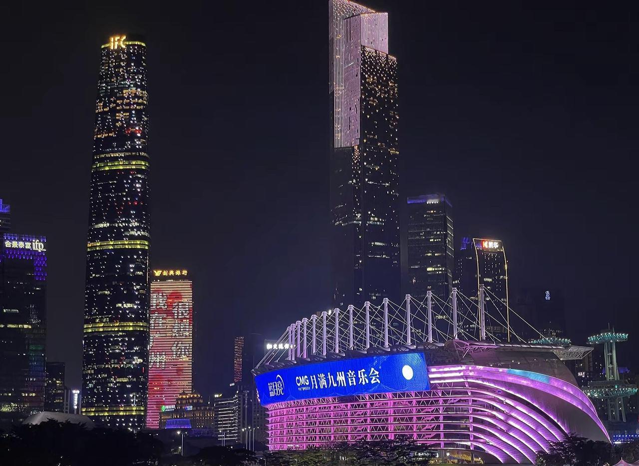 这城市那么空 这回忆那么凶。这城市那么空这回忆那么凶 广州夜景珠江新城 珠江之夜