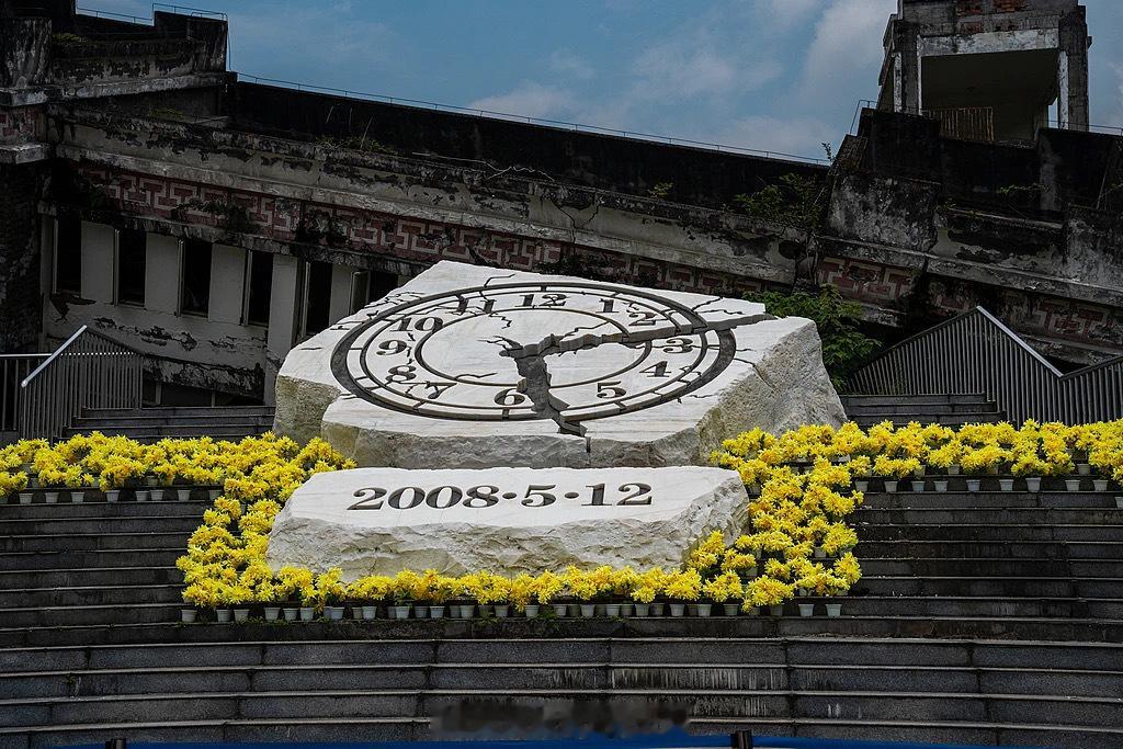 汶川大地震17周年那是2008年5月12日的14点28分。🙏🙏🙏 ​​​