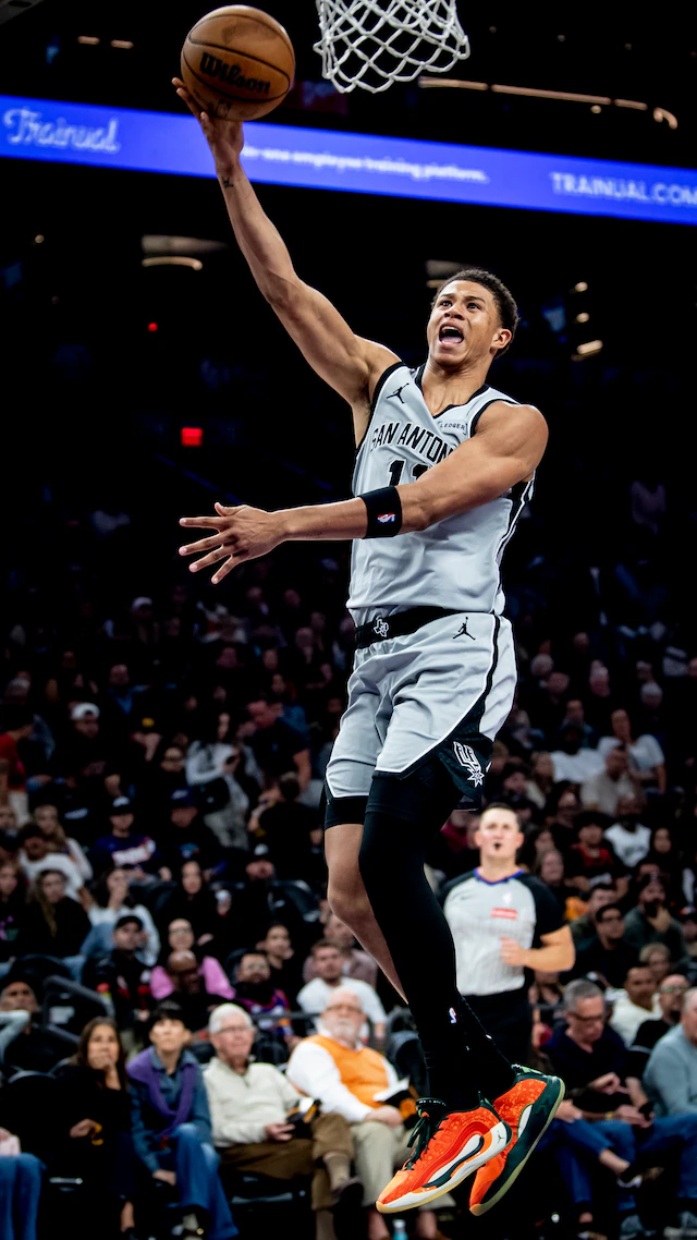 生活本就充满挑战，多一点微笑，就如同给黯淡日子注入阳光。晚安刺蜜明天见 ｜