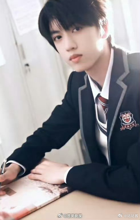 曝我们的少年时代2下月杀青曝我们的少年时代杀青时间 好快去啊，还没怎么看到路透就