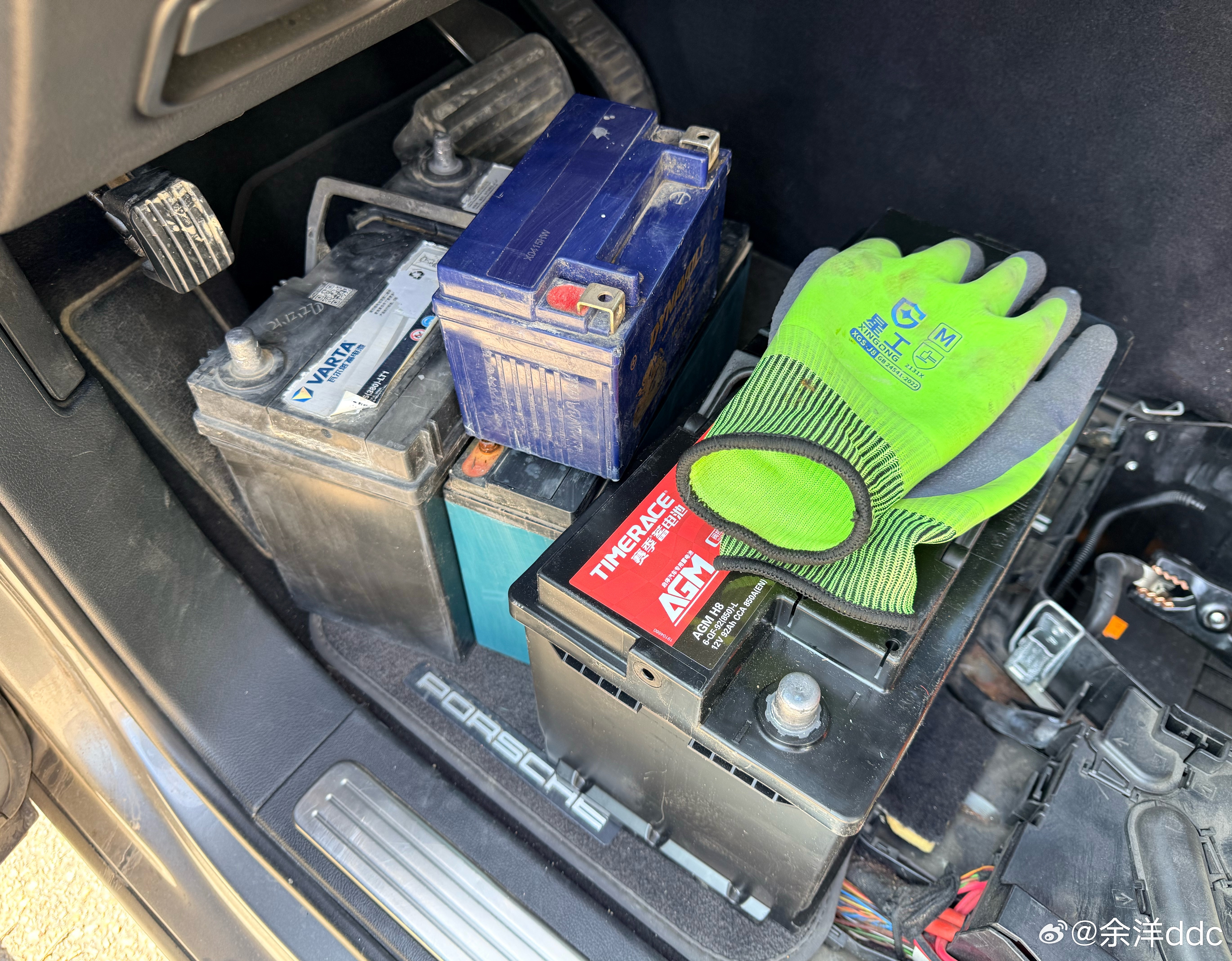 经常停放不开，电瓶坏的很快，这大大小小四块坏铅酸电瓶去回收竟然卖了三百多