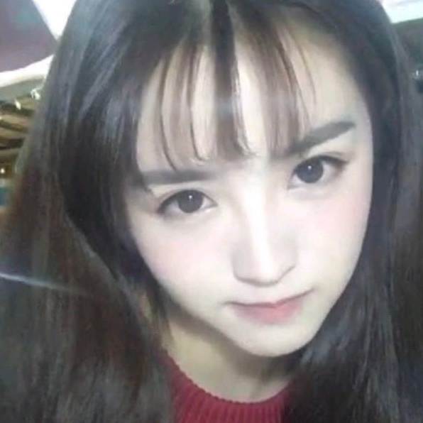 学生时期的田曦薇 ​​​