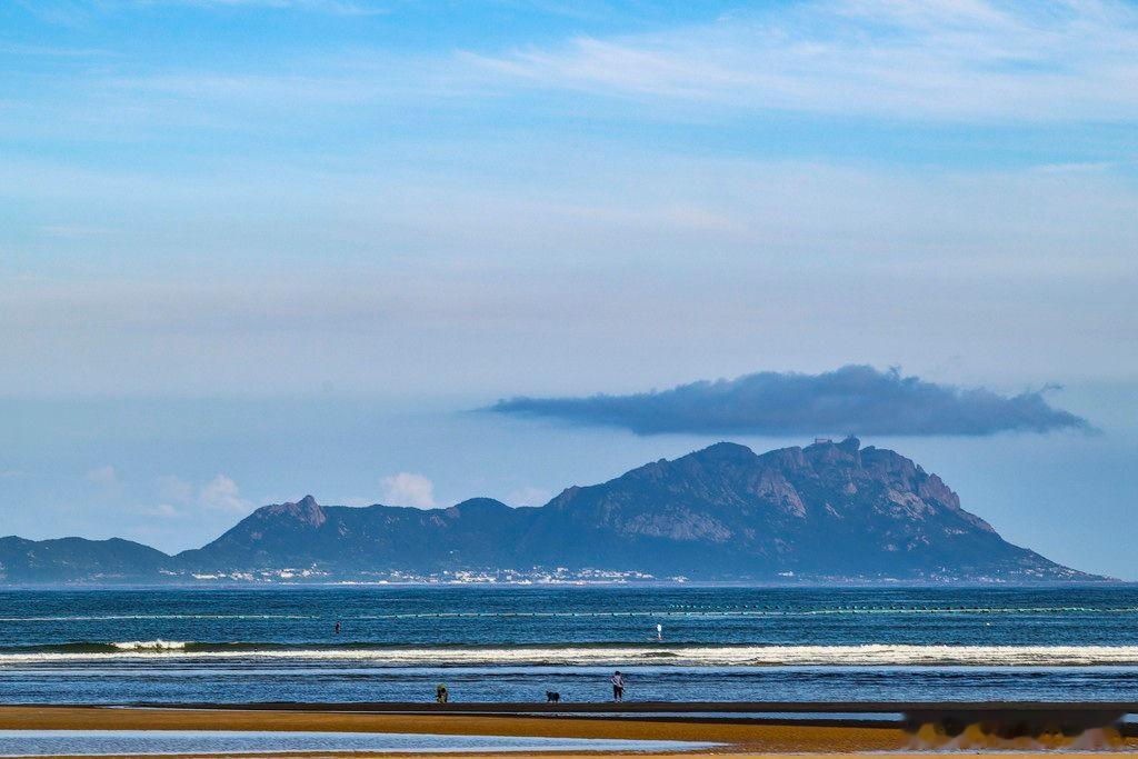情感社区 【美丽家乡 山东青岛——云影浮波 碧湾涵天】       夏日的山东青