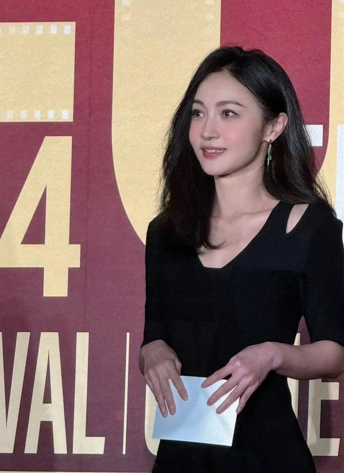 #姚笛参加中美电影节##42岁姚笛状态# ​​​