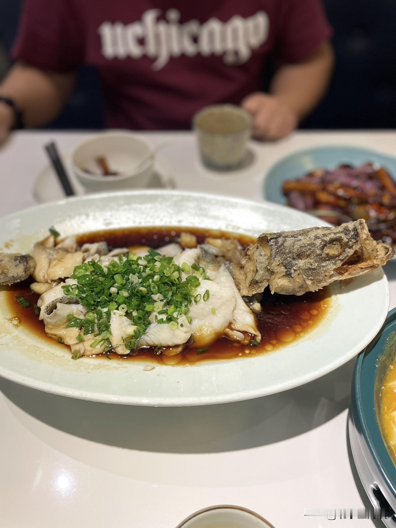 离我家不远的崇文门国瑞城三楼的鹿港小镇，绝对是我们家聚餐的常驻据点！

不用纠结