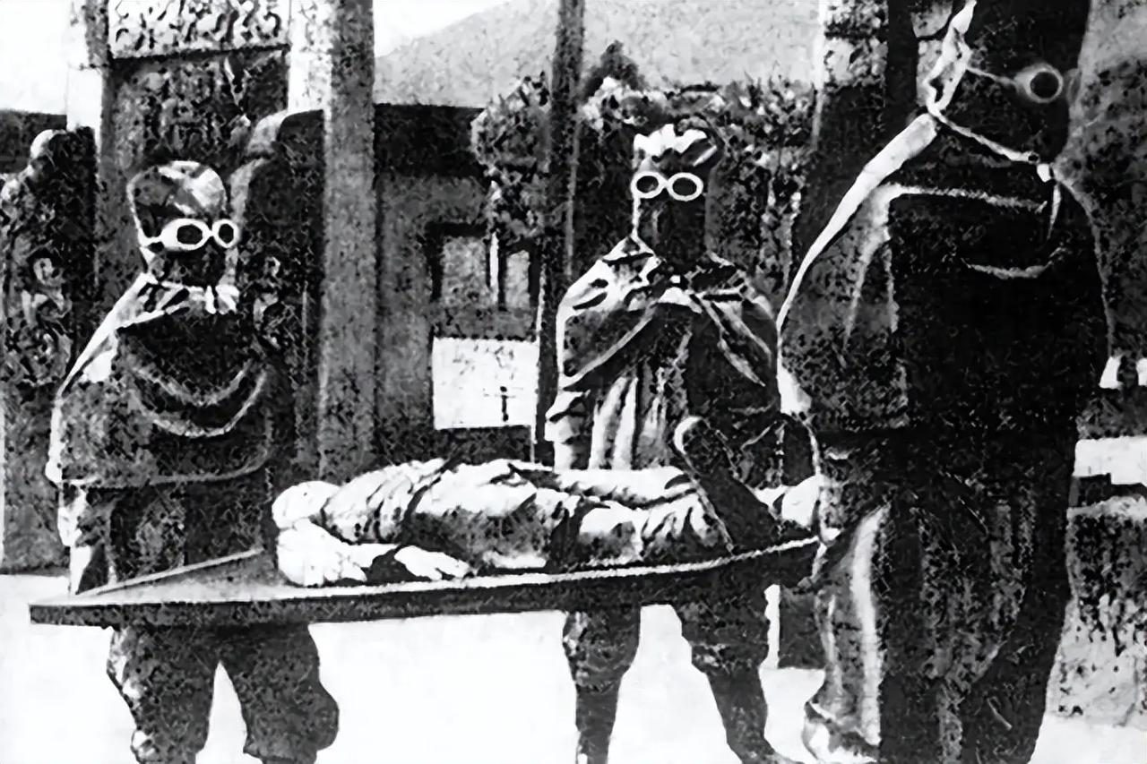1925年的日内瓦议定书，禁止在战争中使用毒气和细菌武器。这个议定书由48个国家