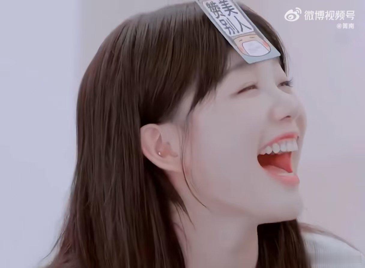当然可以，这里是为你准备的另外5个文案：1.  徐梦洁妹张力  的每一次亮相都是
