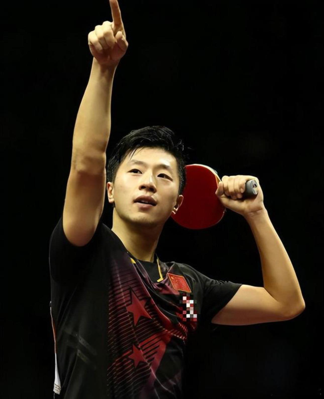 马龙已实现全运会大满贯马龙在2025年第十五届全运会上首次夺得乒乓球男子团体金牌
