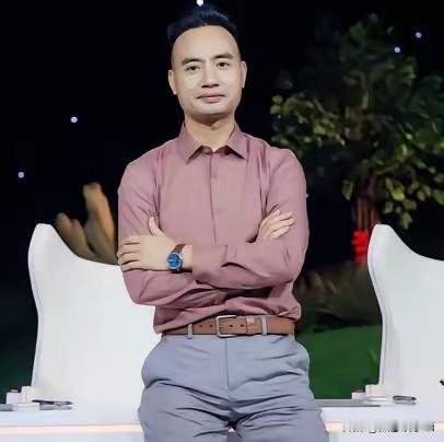 洗脸熊创始人500万，拍下张雪的复刻车，他说这个原因我确实非常喜欢张雪总。而且拍