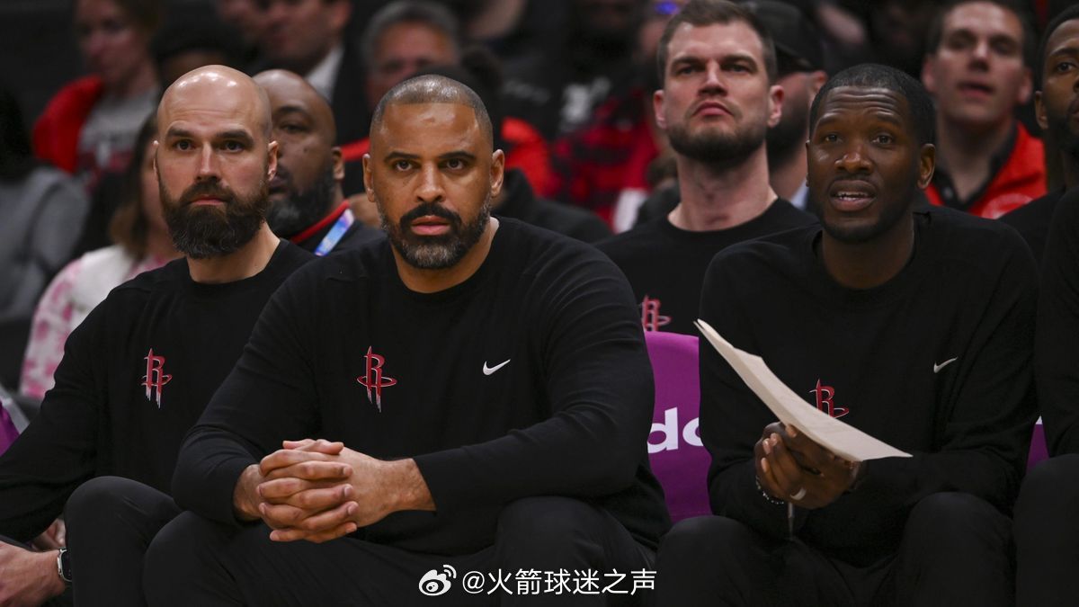 Kelly Iko：“乌度卡在休斯顿的两个夏天，他的教练团队都参加了为期一周的教