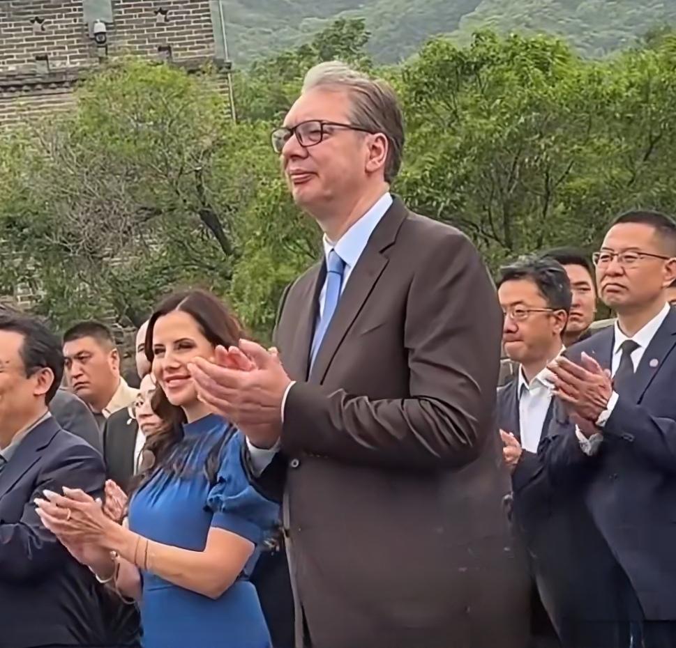 【为什么有人为塞尔维亚总统武契奇的未来担忧】
        有人为武契奇的未来