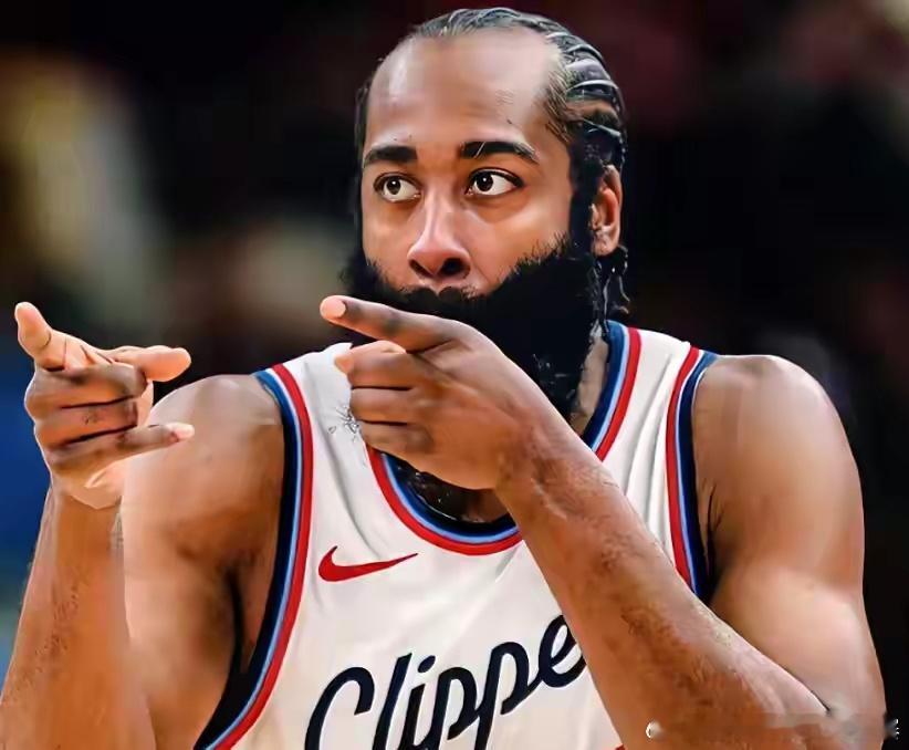 哈登31+5+8创2大历史纪录！快船10战9负 孤胆英雄带不动摆烂队哈登愈老愈妖