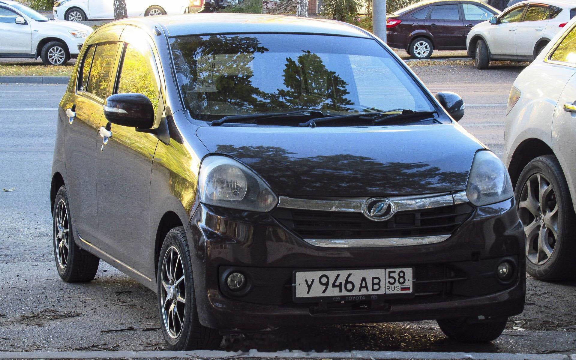 Daihatsu Mira e:S / Moskvich 2141 / Suzu