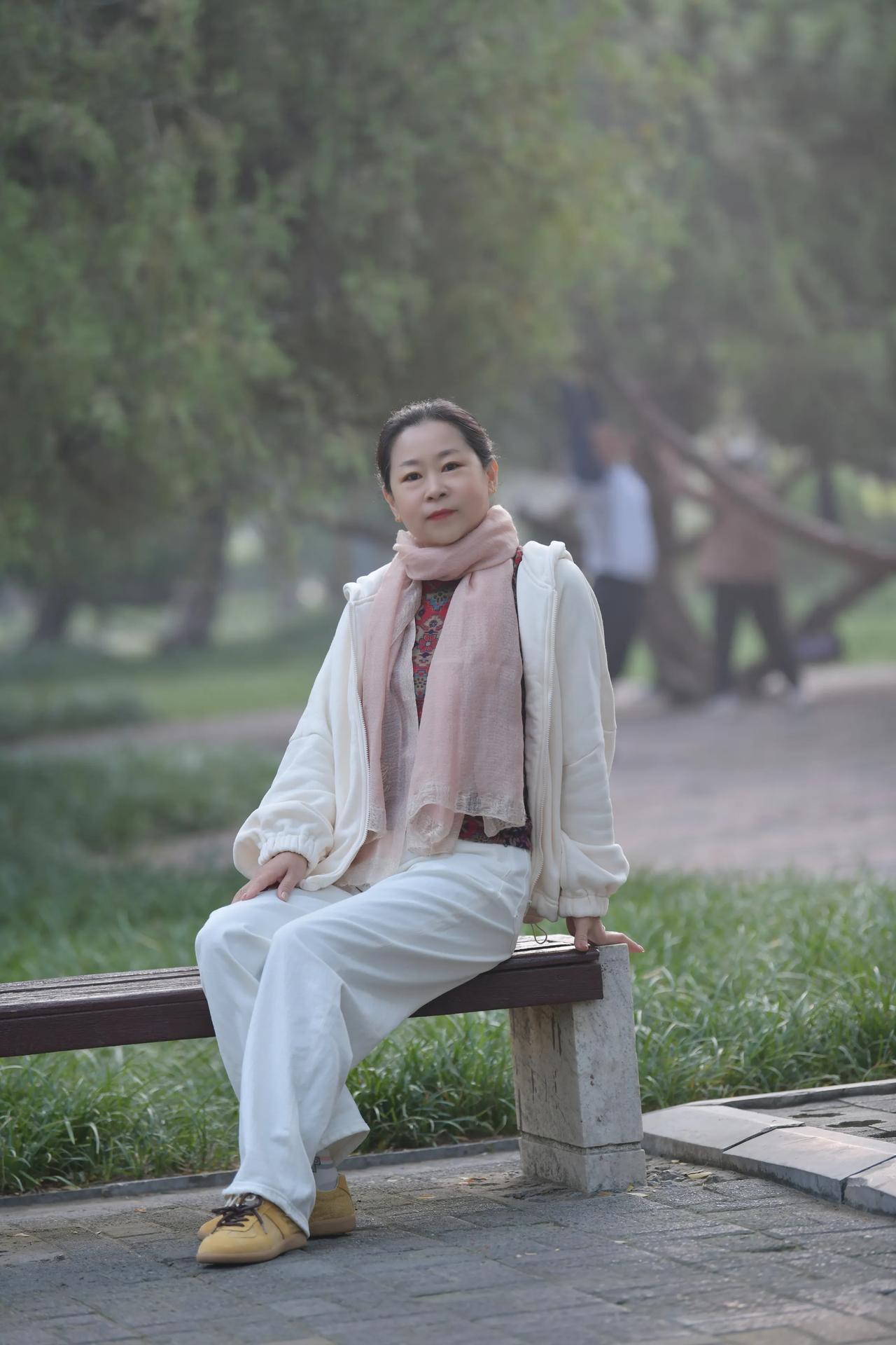 天天有个好心情，美好的清晨，美好的时光，拍摄于丛台公园。#清晨公园自拍# #拍美