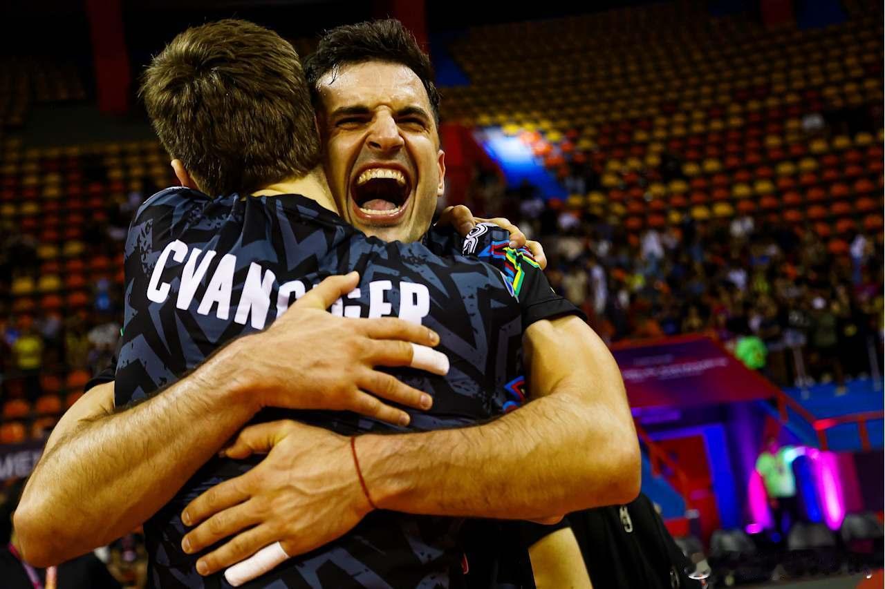 2025男排世俱杯各项技术环节最佳最佳传球：詹内利(佩鲁贾）-传球总数322，完