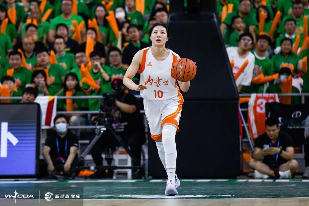 4月22日晚间，2023-2024赛季中国女子篮球联赛（WCBA）总决赛第五场比