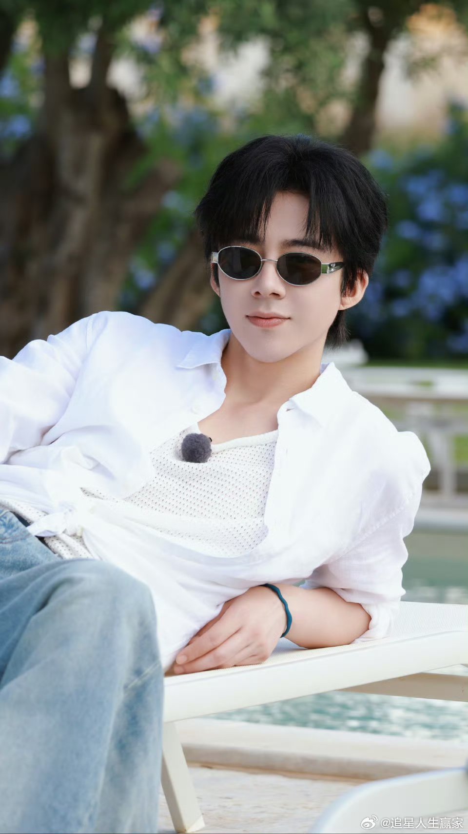 刘宇宁满36减18追完今日份的《玫瑰丛生》，宁哥演的小贝寸头利落眼神清澈🤤🤤