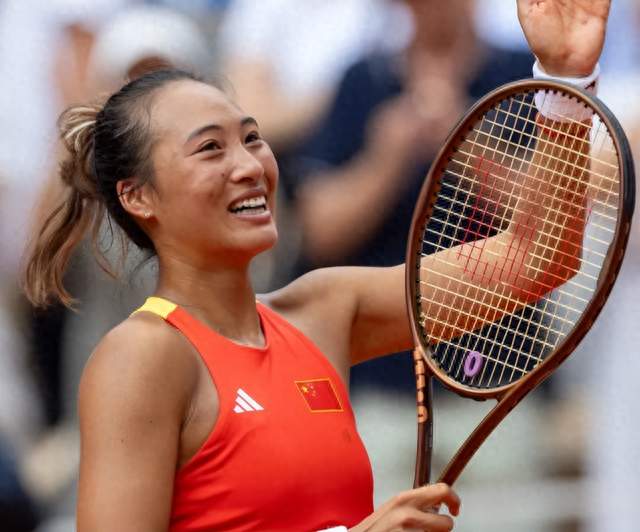2-0！中网新王诞生：郑钦文胜4号种子夺冠，中国网球实现重大突破