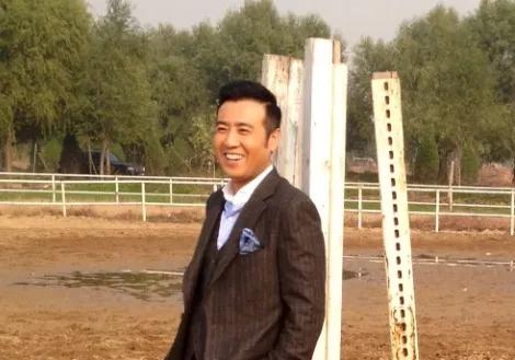 关于演员于和伟的六条相关信息：
1、于和伟，1971年出生于辽宁省抚顺市，毕业于