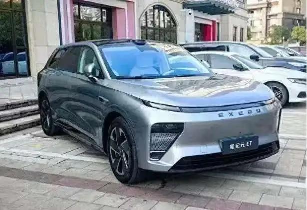 2025年广州国际车展:
1、雷军缺席！
2、保时捷缺席！
3、劳斯莱斯缺席！