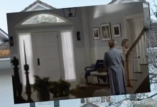 被毙掉的重启版《新成长的烦恼》释出多张剧照，原本该剧由Hilary duff希拉