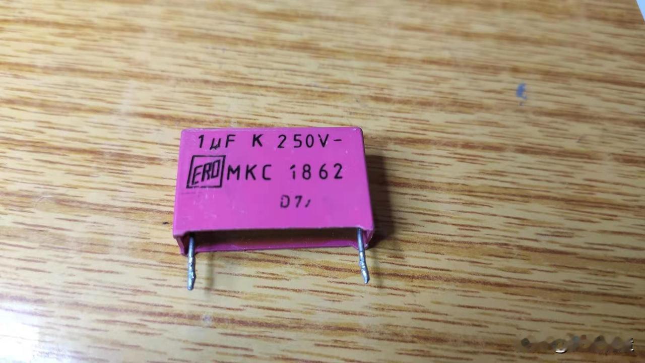 HIFI音响补品电容品牌系列
补品电容基本都是欧美国家的。补品电容欧美各国生产高