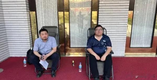 拂晓出击！民进党团凌晨3点夜排议场　总预算案成功送案待表决

在野党以“原住民禁